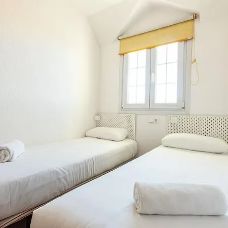 Holidays, Arttyfal, 2 4 Personas, Parking Y Wi-fi シエラネバダ