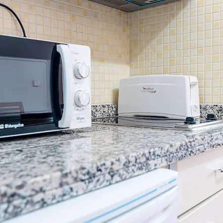 Holidays, Arttyfal, 2 4 Personas, Parking Y Wi-fi アパート *